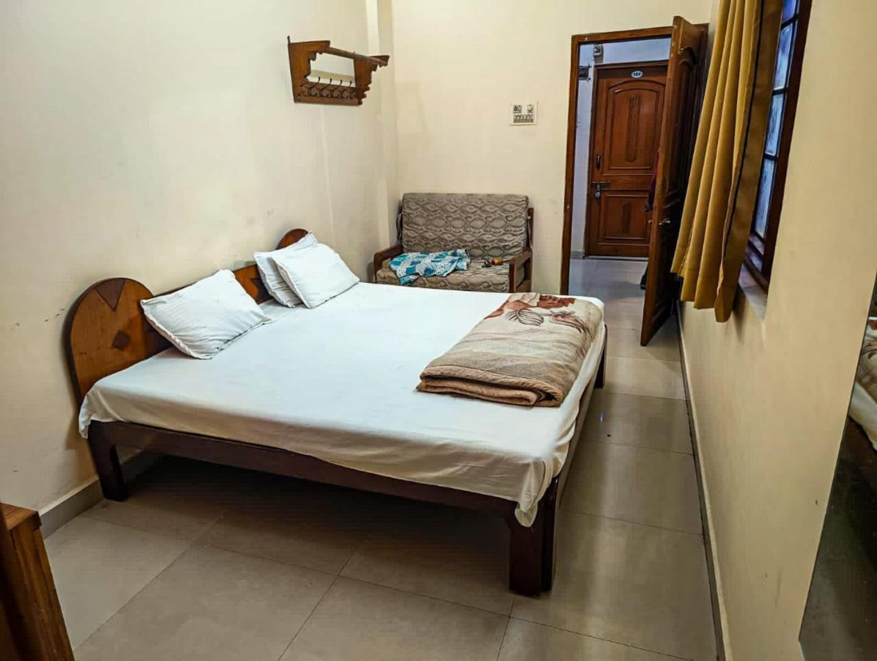 Hotel Pleasure Landmark Удджайн Экстерьер фото